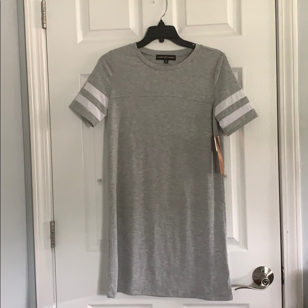 Almost Famous juniors dress